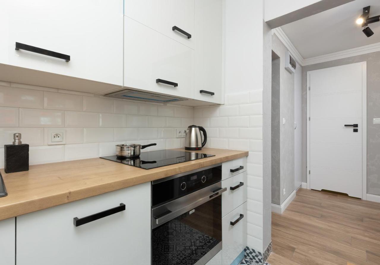 Metro Marymont Apartment By Noclegi Renters Varsóvia Exterior foto